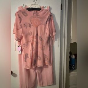 R&M Richards, 2 piece pantsuit